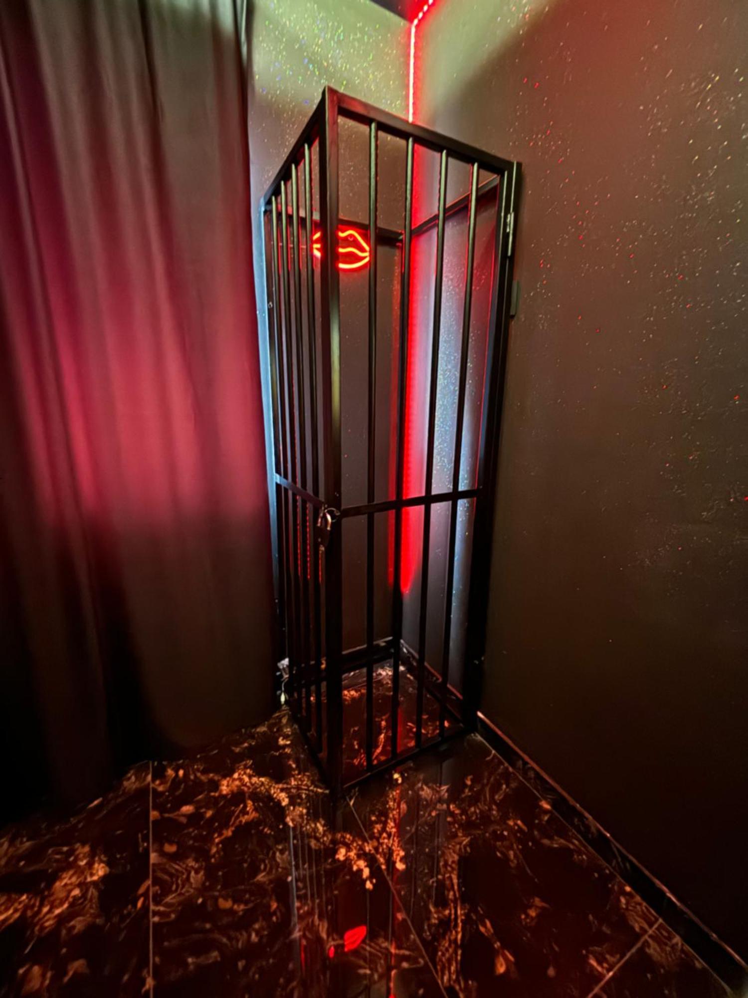 Romeo Nights - Love Rooms - Adults Only Букурещ Екстериор снимка